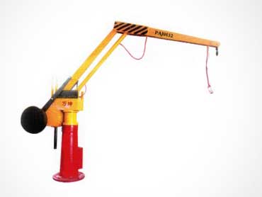 The balance crane improves the loading and unloading efficiency of the workshop